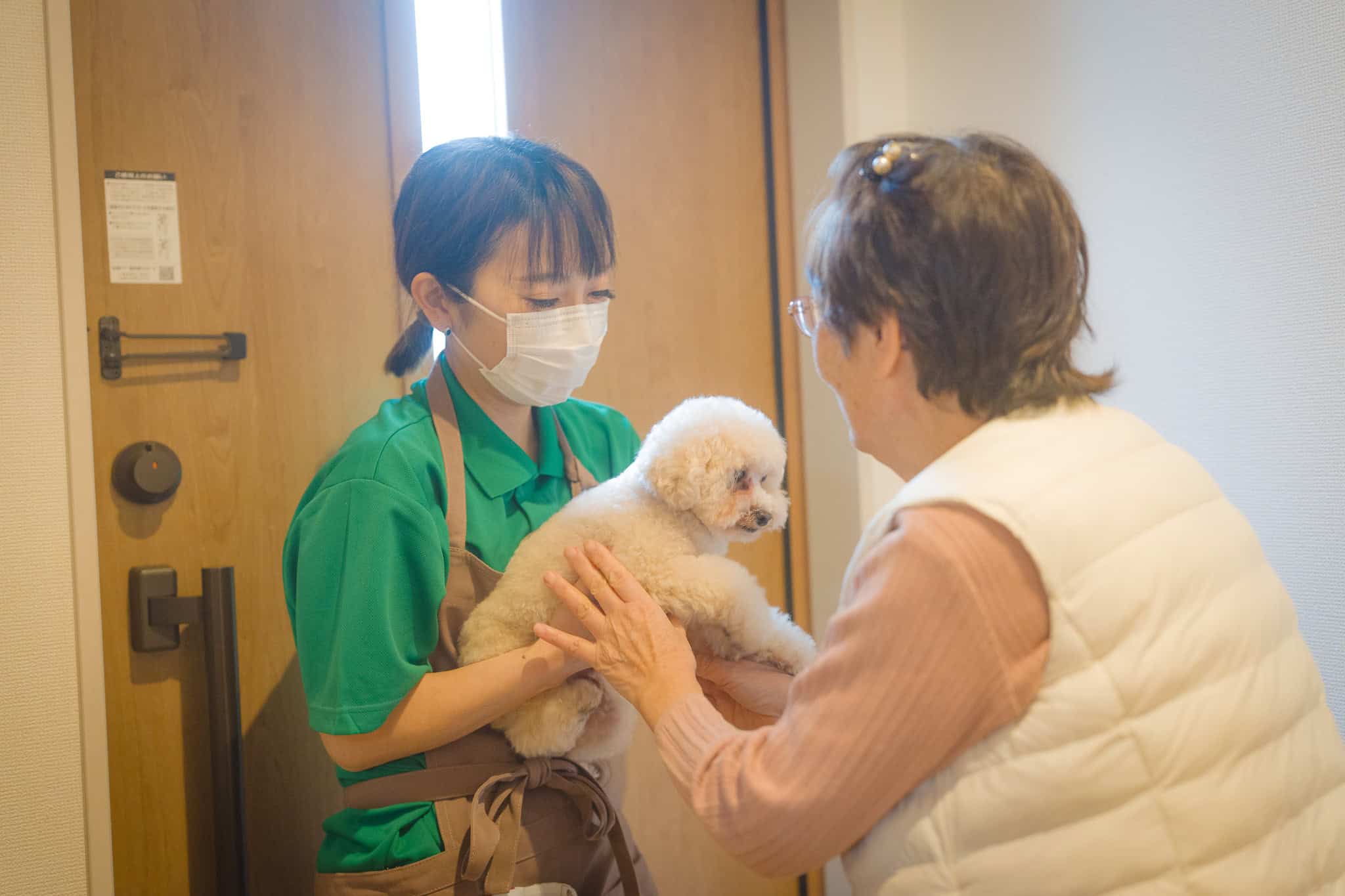 いつもの場所が、特別なサロンに